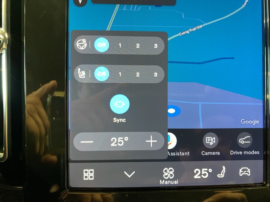 2025 Volvo XC40 B5 AWD Core Bright Theme-13