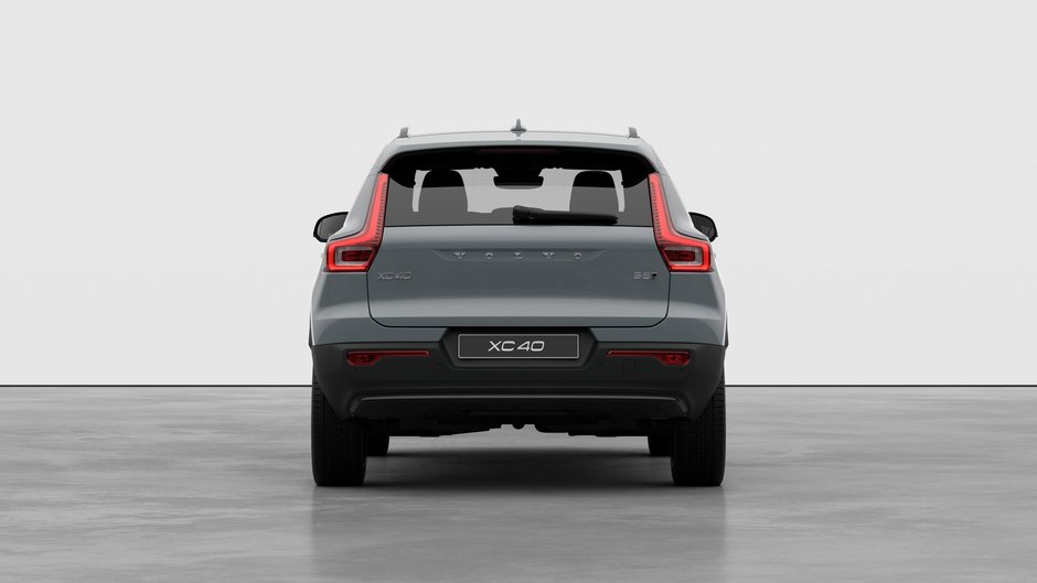 2026 Volvo XC40 Ultra (Dark Theme)-5
