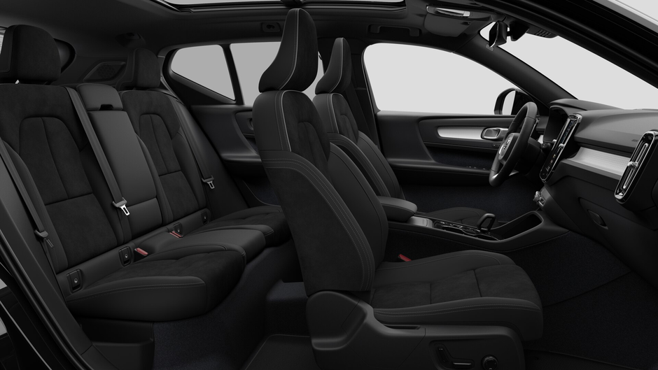 2026 Volvo XC40 Ultra Black Edition-12