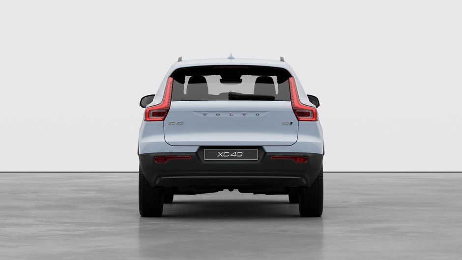 2026 Volvo XC40 Plus Dark Theme-5