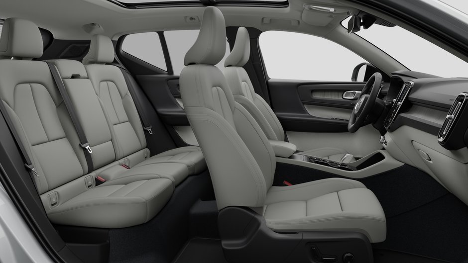 2026 Volvo XC40 Ultra Dark Theme-12