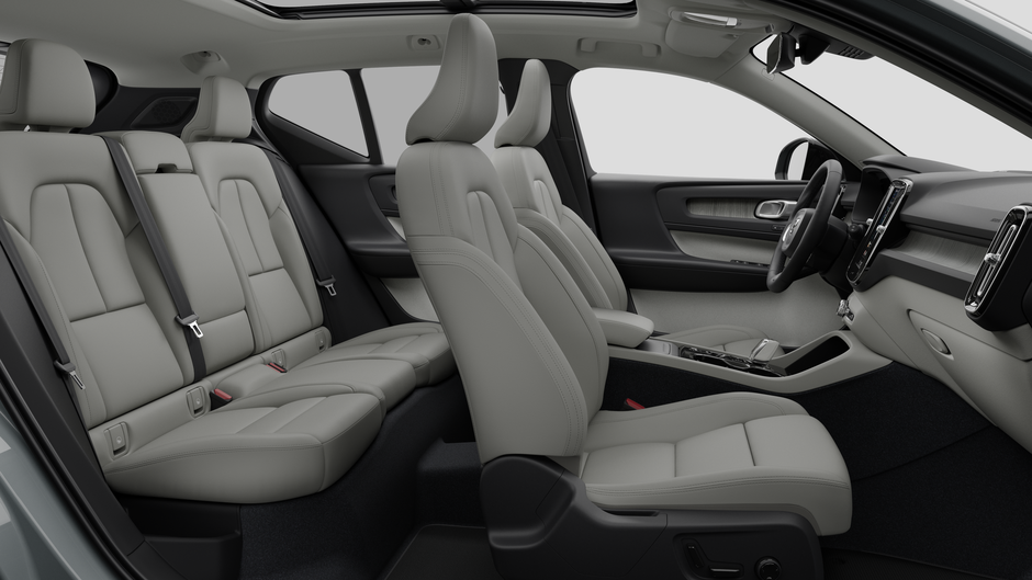 2026 Volvo XC40 Ultra Dark Theme-12
