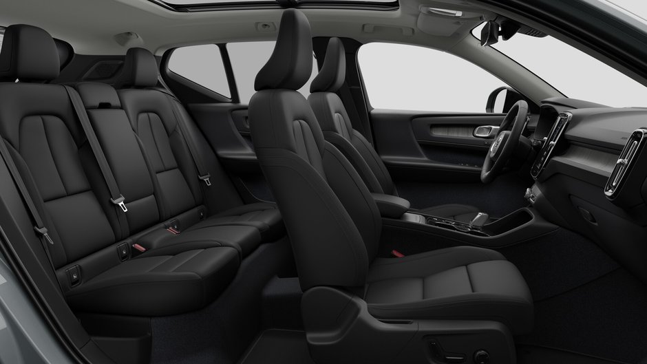2026 Volvo XC40 Ultra Dark Theme-12