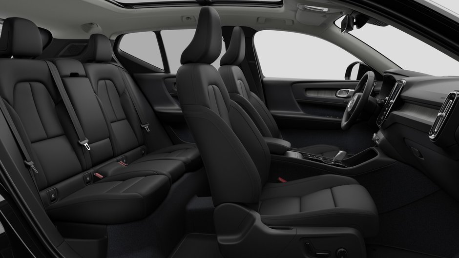 2026 Volvo XC40 Ultra Dark Theme-12