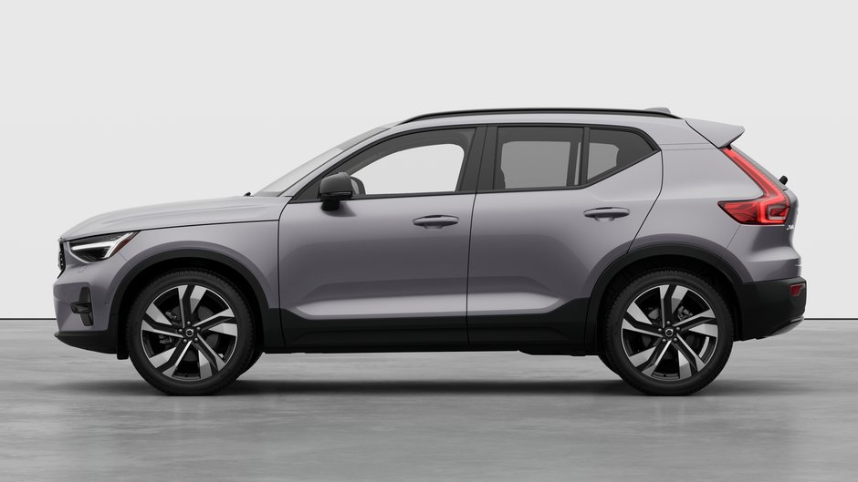 2026 Volvo XC40 Ultra Dark Theme-7