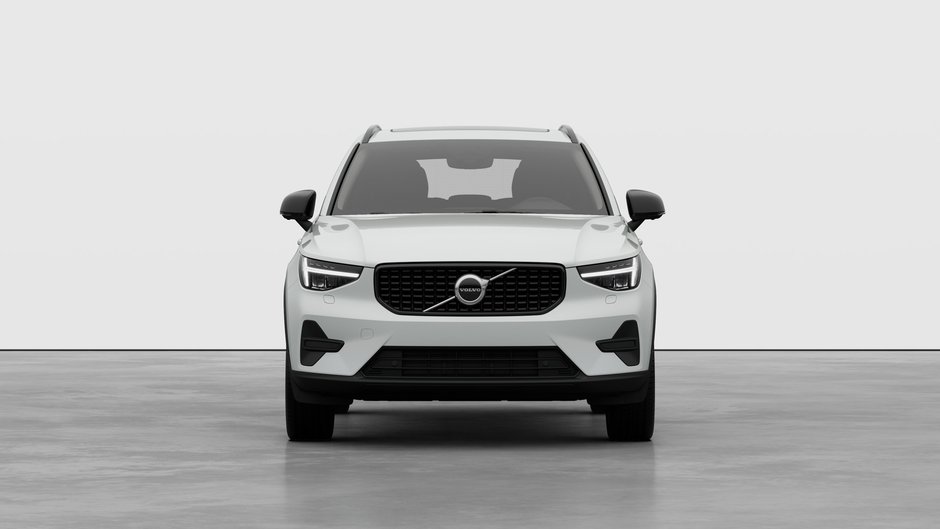 2026 Volvo XC40 Core Dark Theme-4