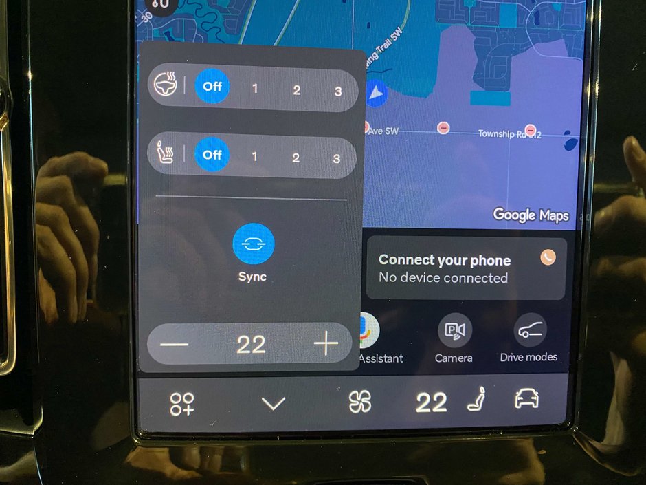 2026 Volvo XC40 B5 AWD Plus Dark Theme-14