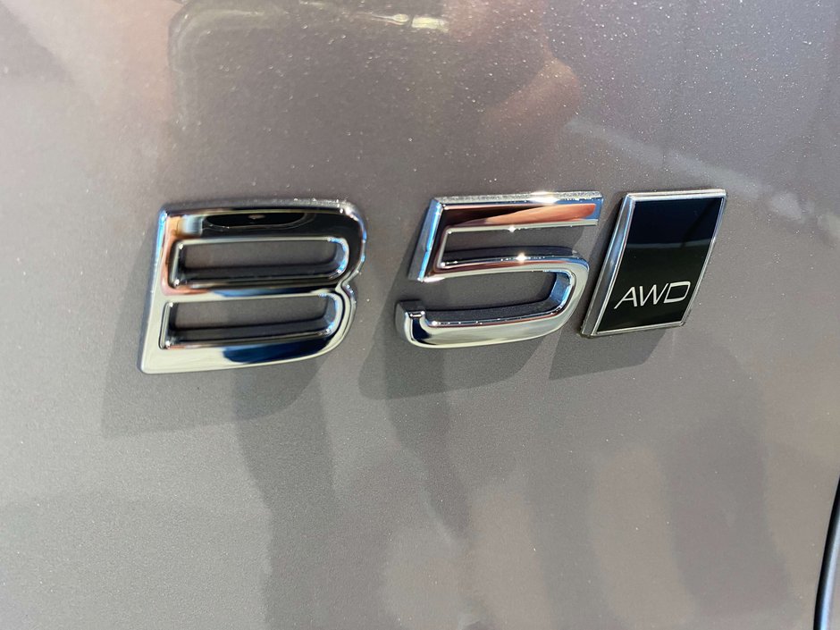 2026 Volvo XC40 B5 AWD Plus Dark Theme-26