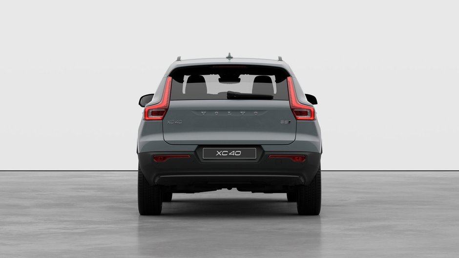 2026 Volvo XC40 Ultra Dark Theme-5