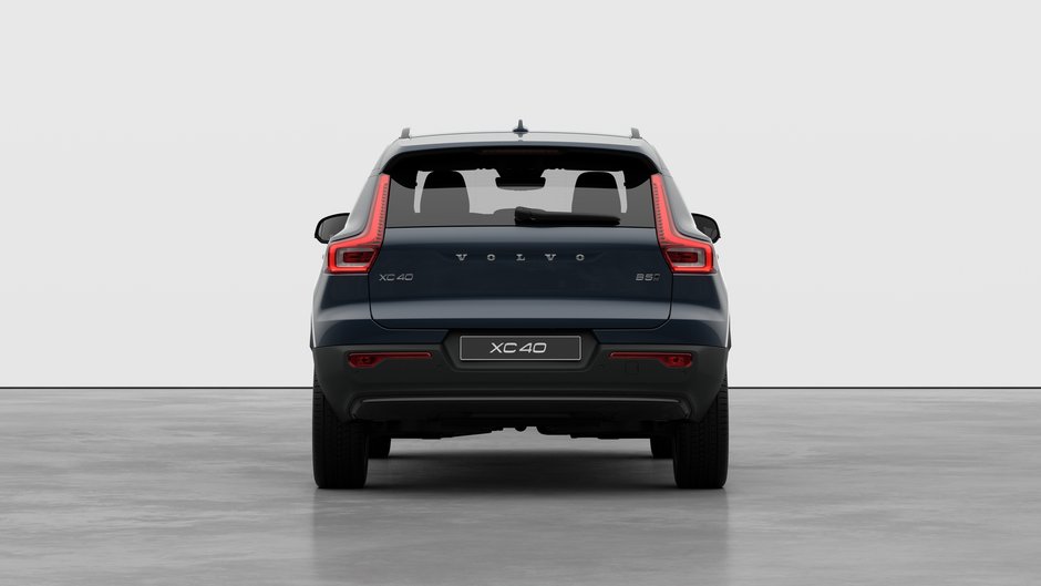 2026 Volvo XC40 Plus Dark Theme-5