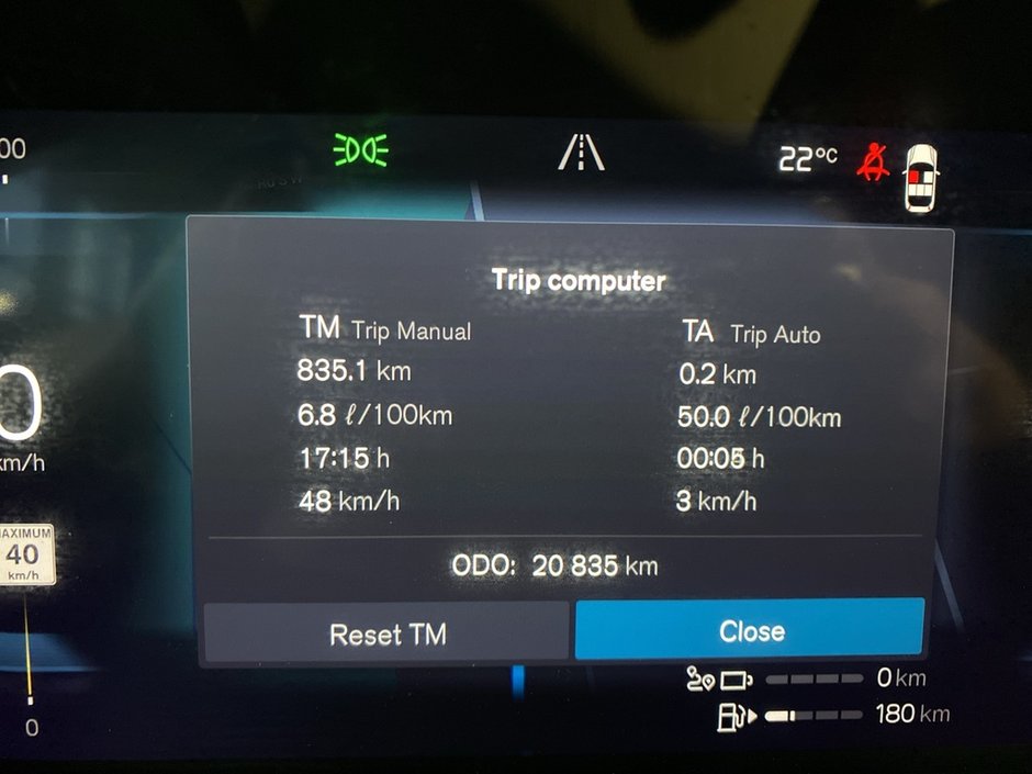 2025 Volvo XC60 Plug-In Hybrid T8 AWD Plus Dark Theme-15