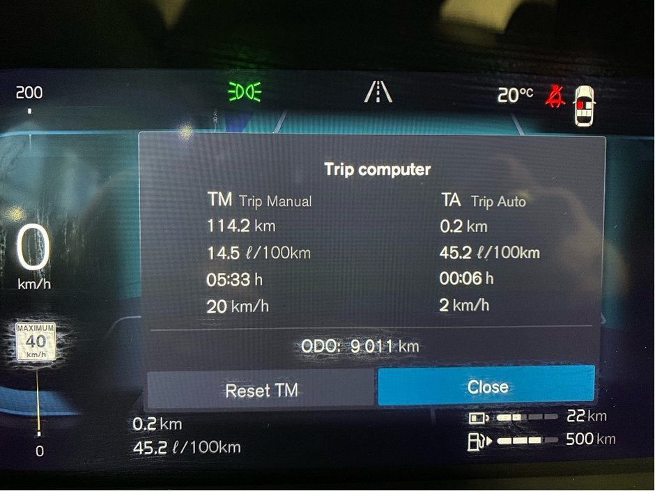 2025 Volvo XC60 Plug-In Hybrid T8 AWD Ultra Dark Theme-15