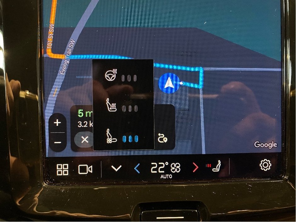 2025 Volvo XC60 Plug-In Hybrid T8 AWD Ultra Dark Theme-14