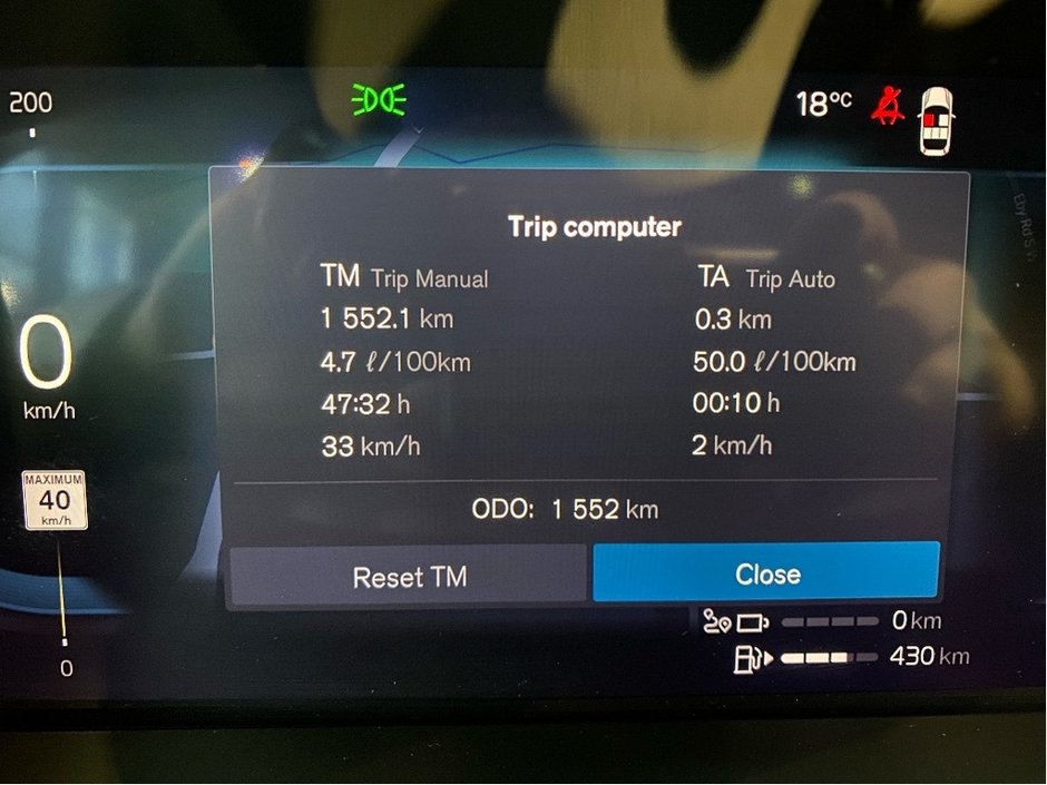 2025 Volvo XC60 Plug-In Hybrid T8 AWD Ultra Dark Theme-15