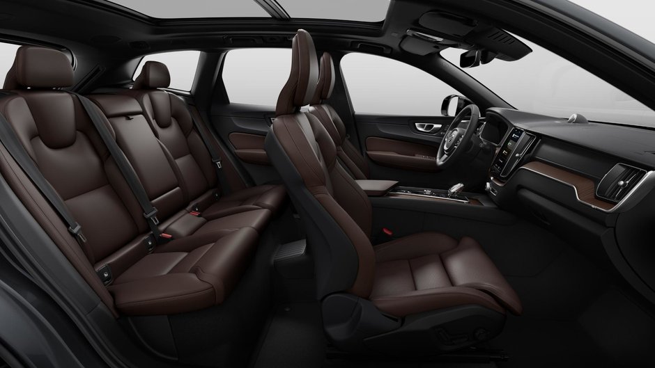 2025 Volvo XC60 Plug-In Hybrid Ultra Dark Theme-10