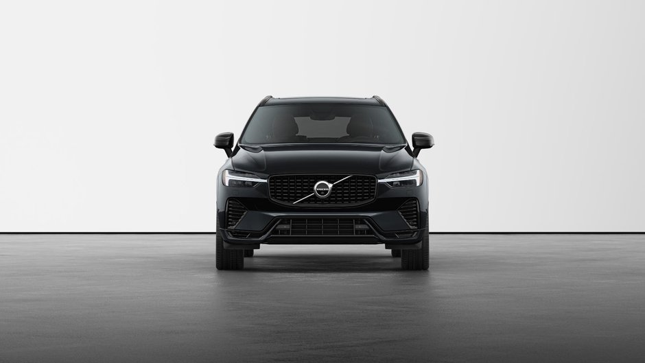 2025 Volvo XC60 Plug-In Hybrid Ultra Dark Theme-2