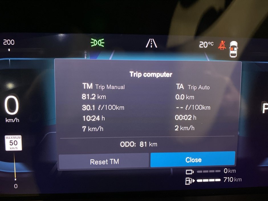 2025 Volvo XC60 Plug-In Hybrid T8 AWD Ultra Dark Theme-15