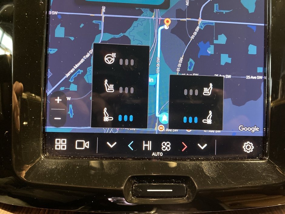 2024 Volvo XC60 Recharge T8 eAWD PHEV Ultimate Dark Theme-14