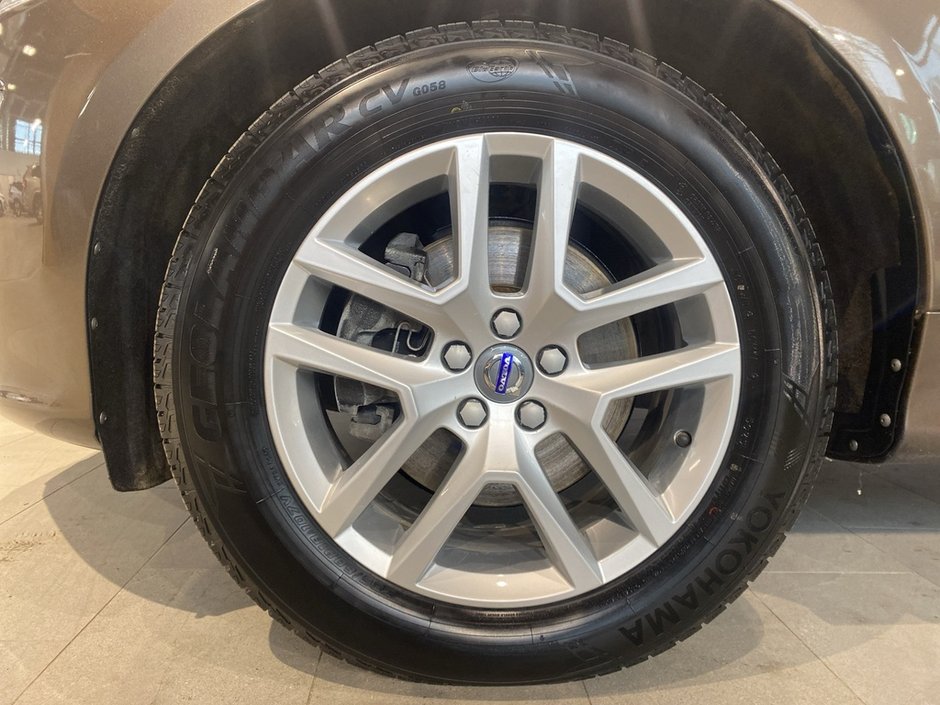 2017 Volvo XC60 T6 Drive-E AWD Premier-8
