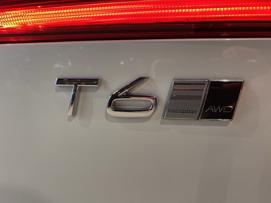 2019 Volvo XC60 T6 AWD Inscription-27
