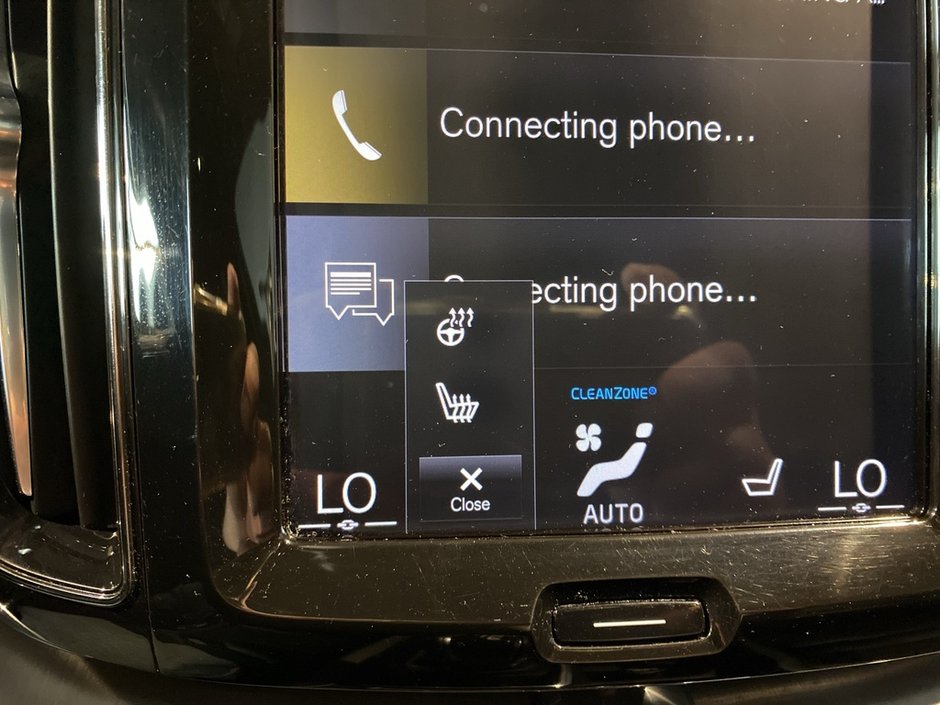 2019 Volvo XC60 T6 AWD Momentum-13