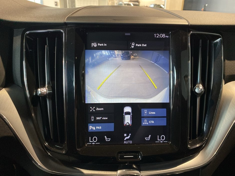 2019 Volvo XC60 T6 AWD Momentum-14