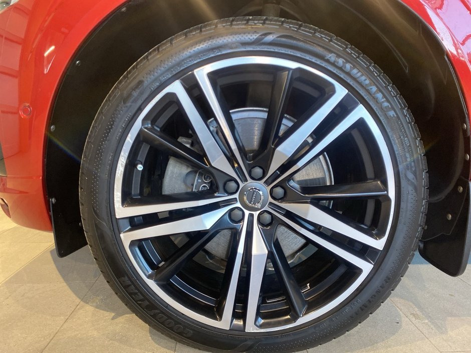 2020 Volvo XC60 T6 AWD R-Design-8
