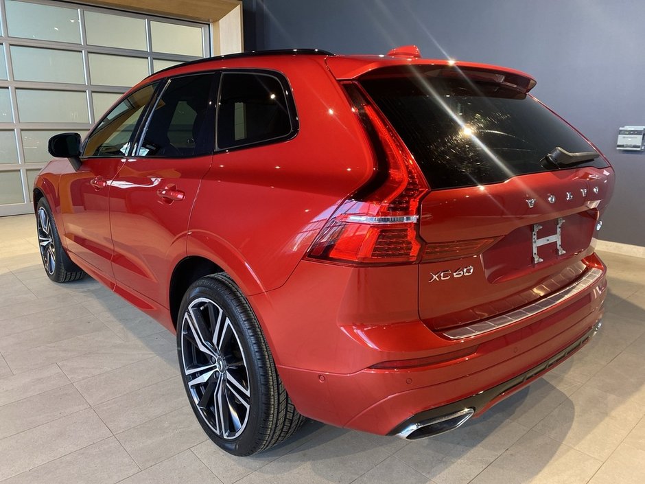 2020 Volvo XC60 T6 AWD R-Design-2