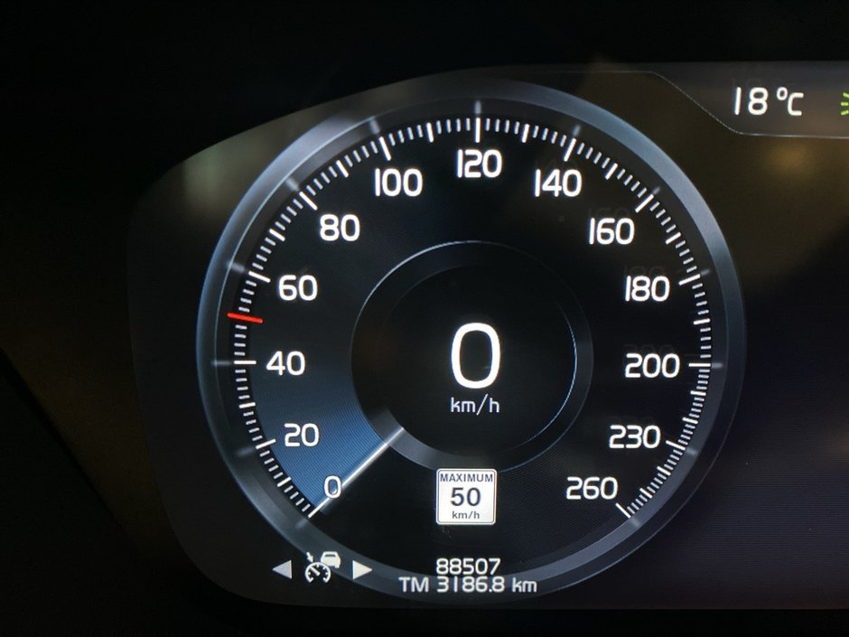 2020 Volvo XC60 T6 AWD R-Design-15