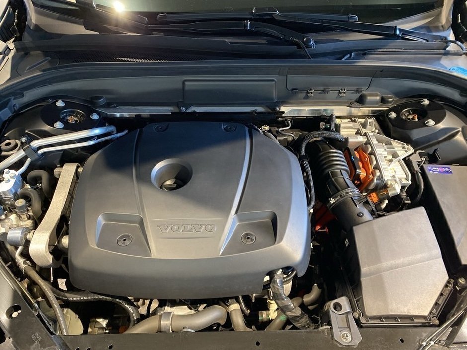 2021 Volvo XC60 T8 eAWD Inscription-26