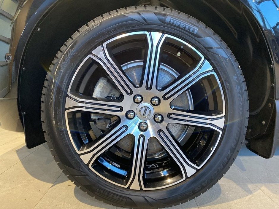2021 Volvo XC60 T8 eAWD Inscription-8