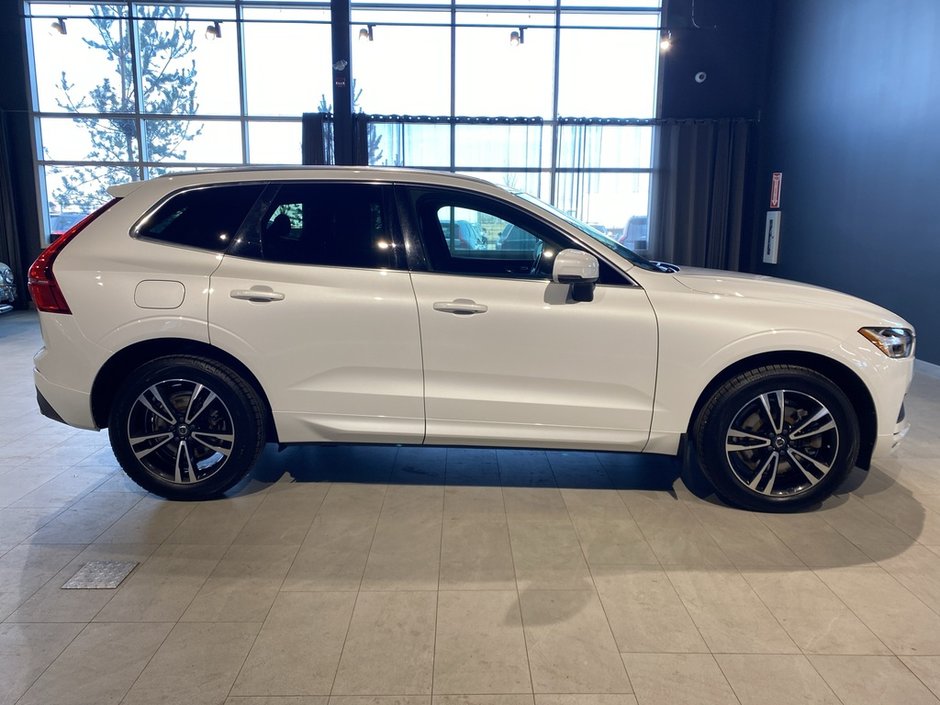 2021 Volvo XC60 T6 AWD Momentum-5