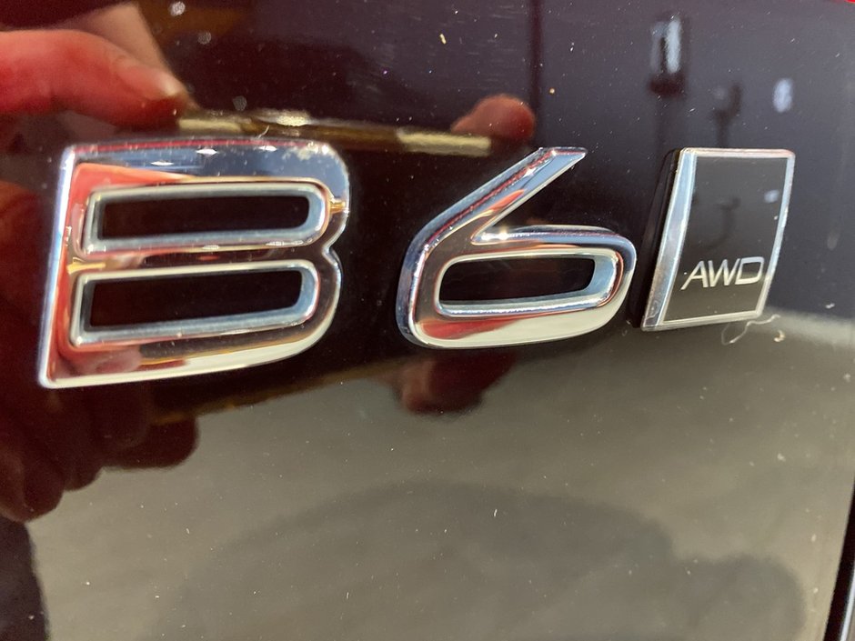 2022 Volvo XC60 B6 AWD Inscription-26
