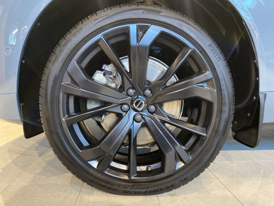 2022 Volvo XC60 B6 AWD R-Design-8