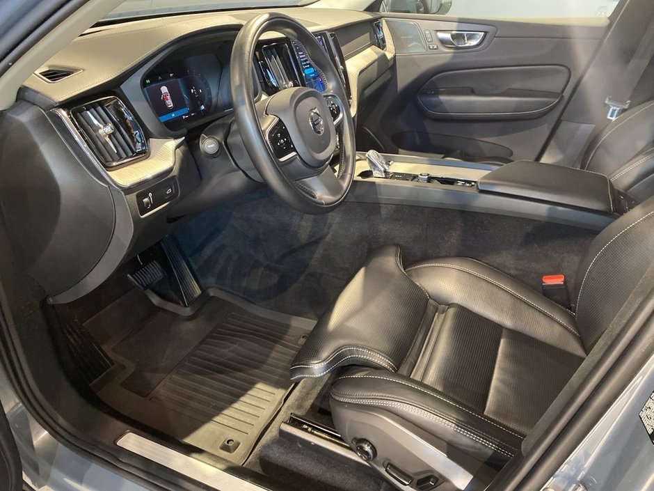 2022 Volvo XC60 B6 AWD Inscription-9