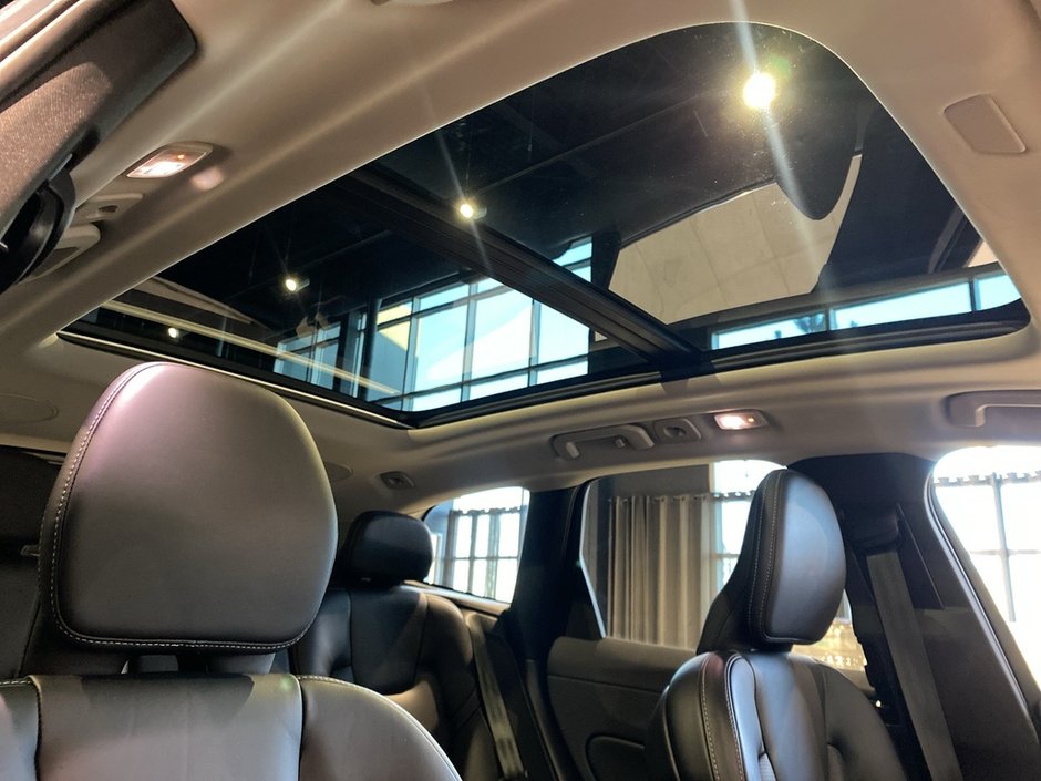 2022 Volvo XC60 B6 AWD Inscription-24