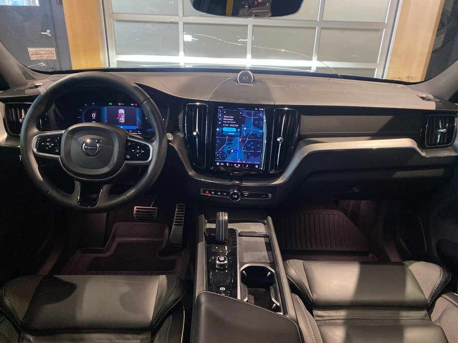 2022 Volvo XC60 T8 eAWD Polestar Engineered Extended Range-10