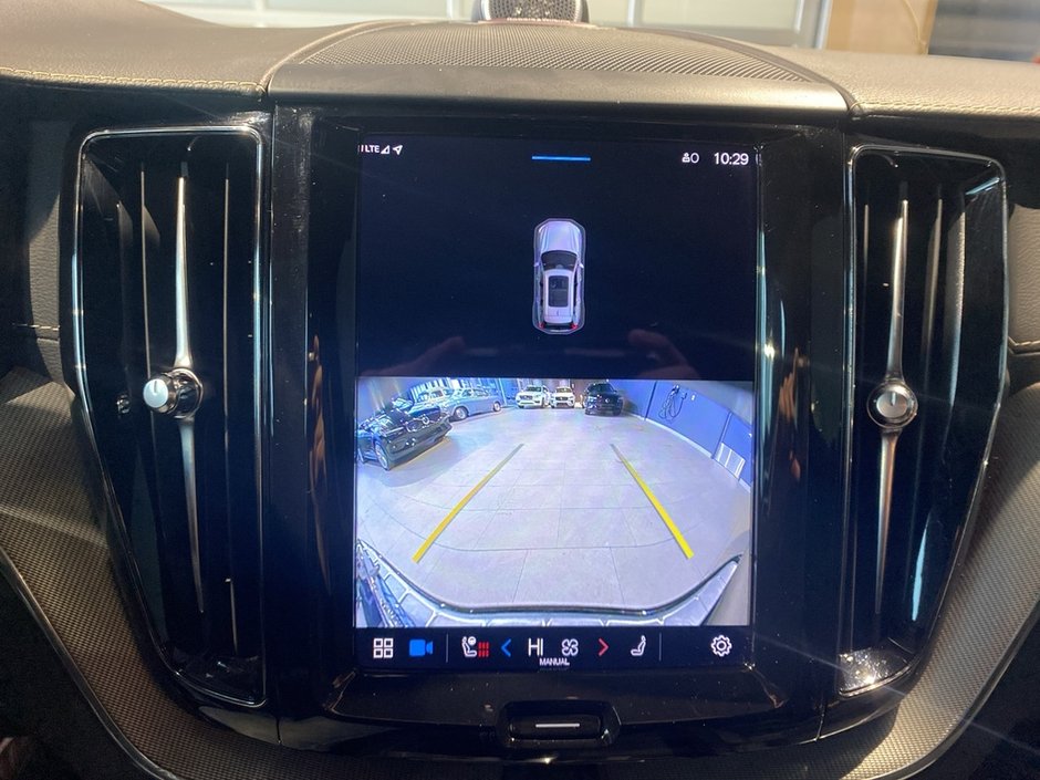 2022 Volvo XC60 T8 eAWD Polestar Engineered Extended Range-15