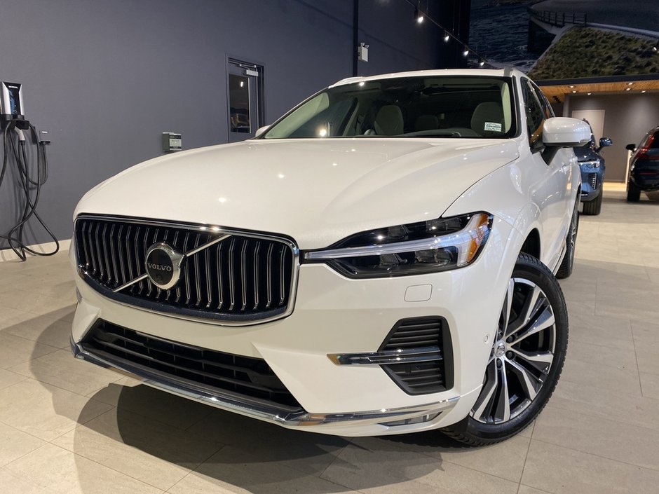 2022 Volvo XC60 B6 AWD Inscription-0