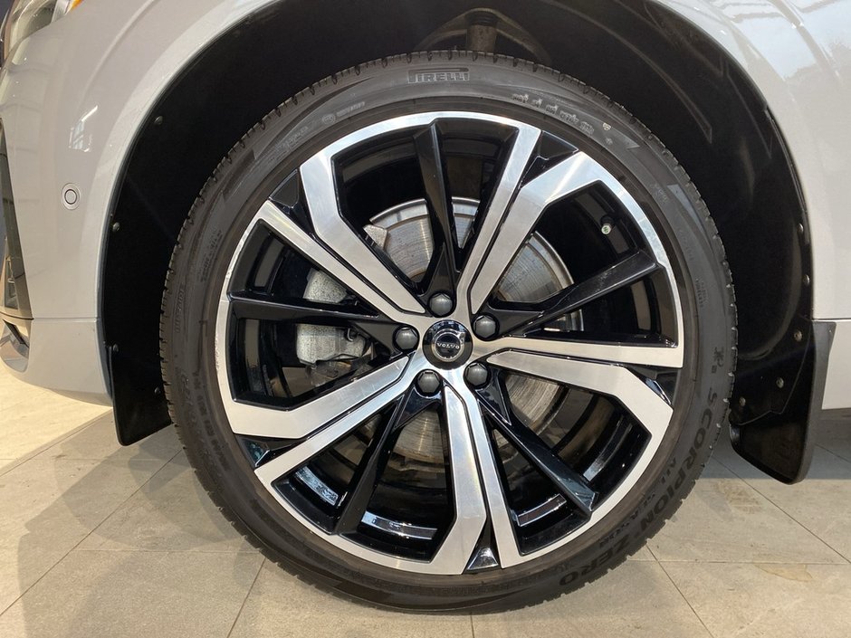 2022 Volvo XC60 B6 AWD R-Design-8