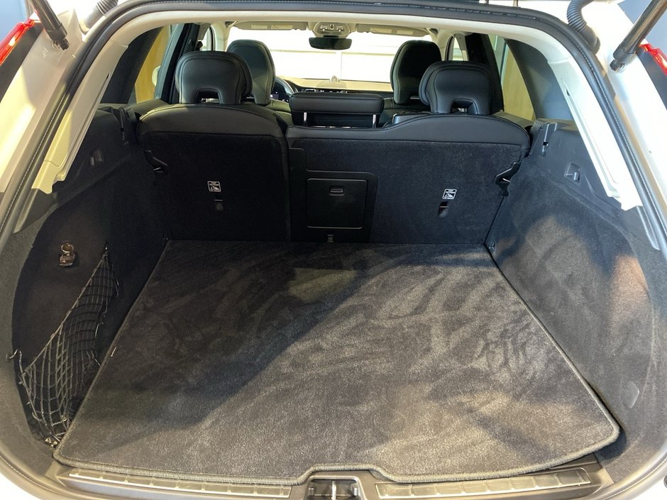 2022 Volvo XC60 B6 AWD Inscription-20