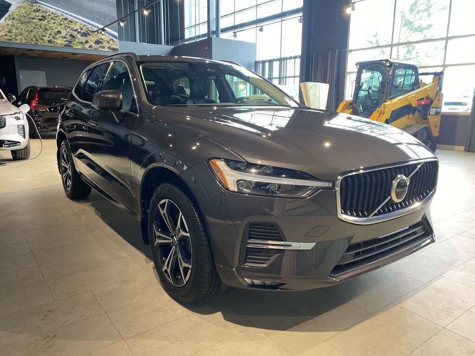 2022 Volvo XC60 B6 AWD Momentum-6