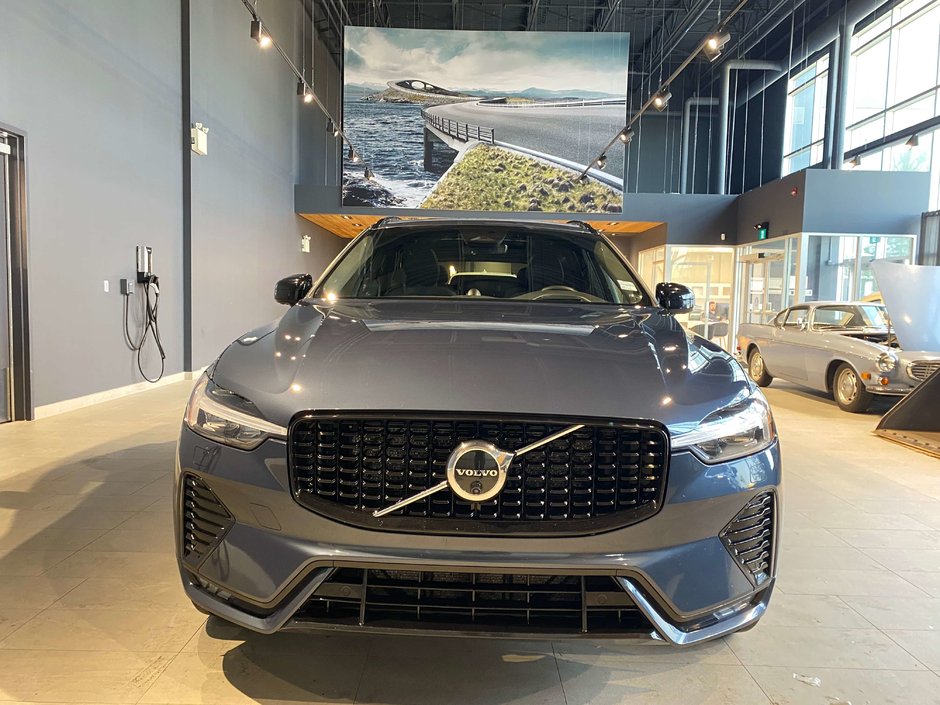 2022 Volvo XC60 B6 AWD R-Design-7