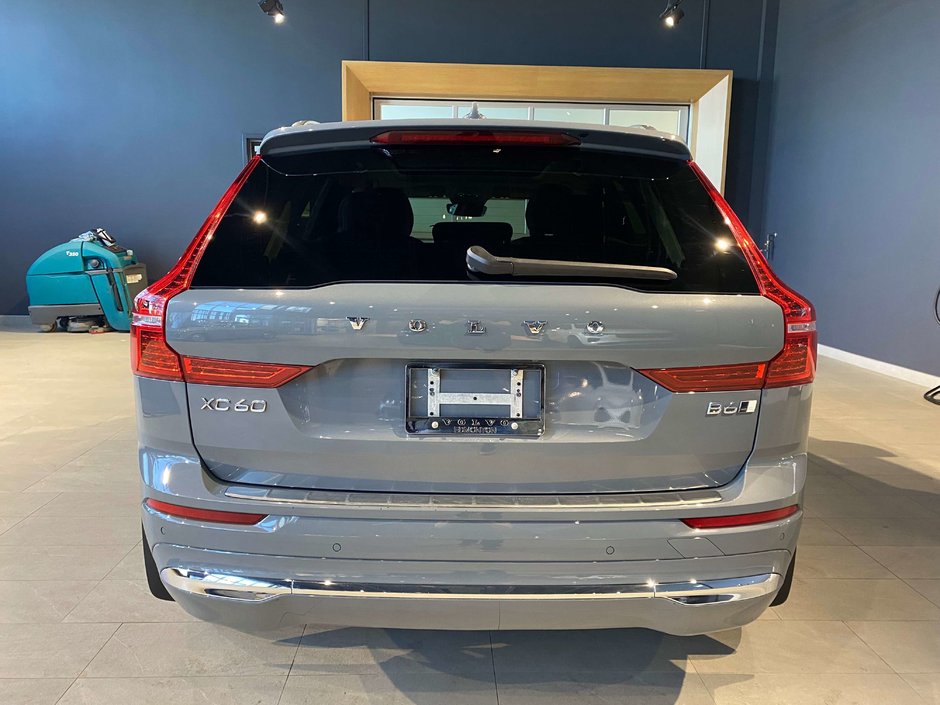2022 Volvo XC60 B6 AWD Inscription-3