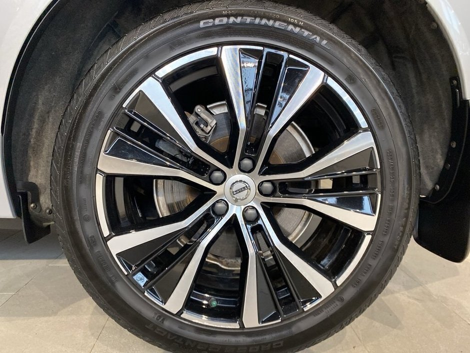 2023 Volvo XC60 B6 AWD Plus - Dark-8