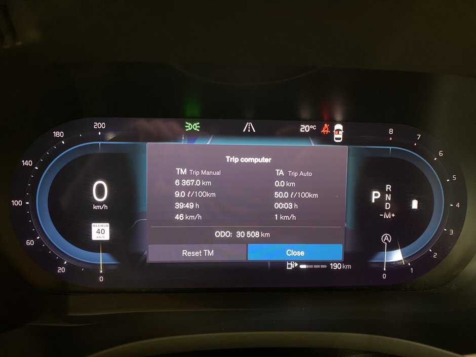 2023 Volvo XC60 B6 AWD Plus - Dark-15