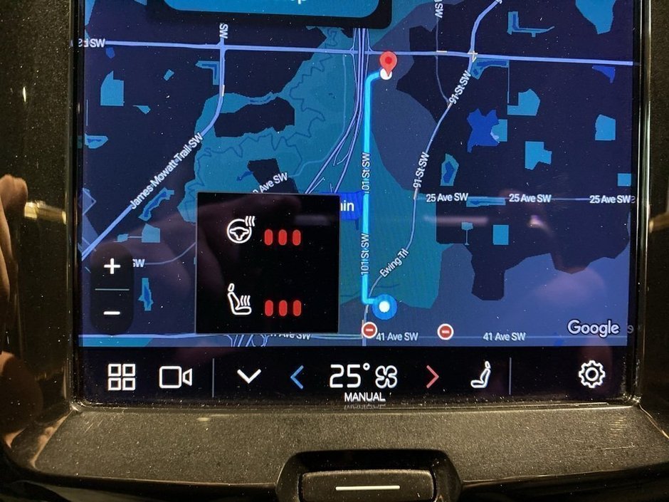 2023 Volvo XC60 B6 AWD Plus - Dark-14