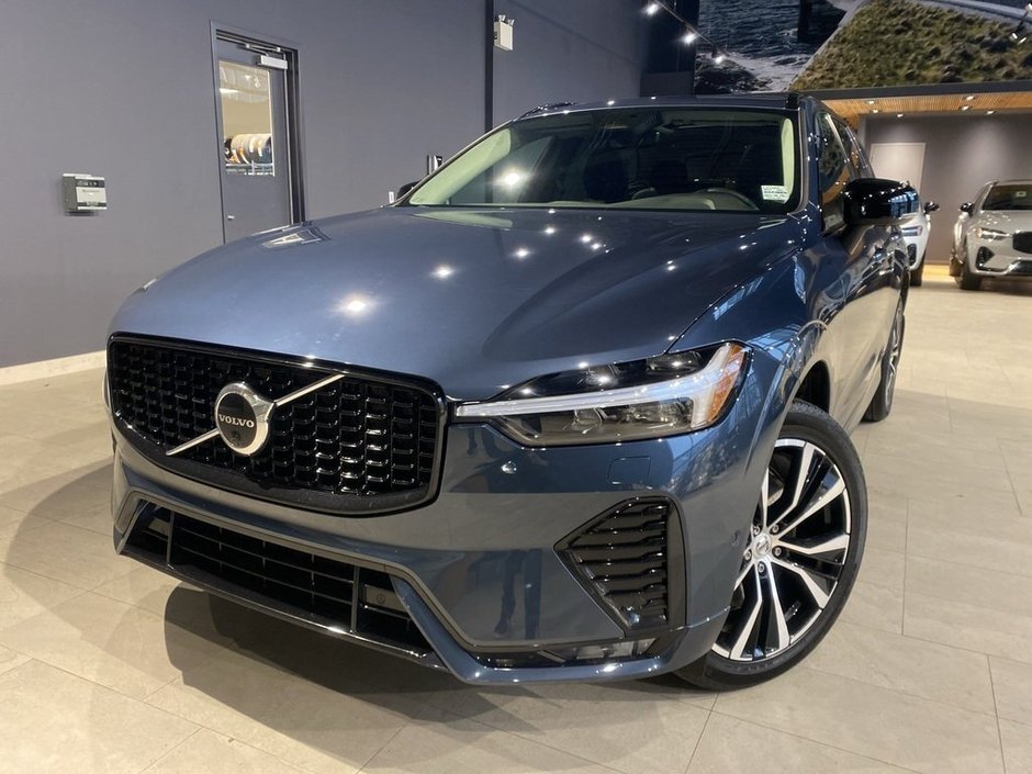 2023 Volvo XC60 B6 AWD Plus - Dark-0