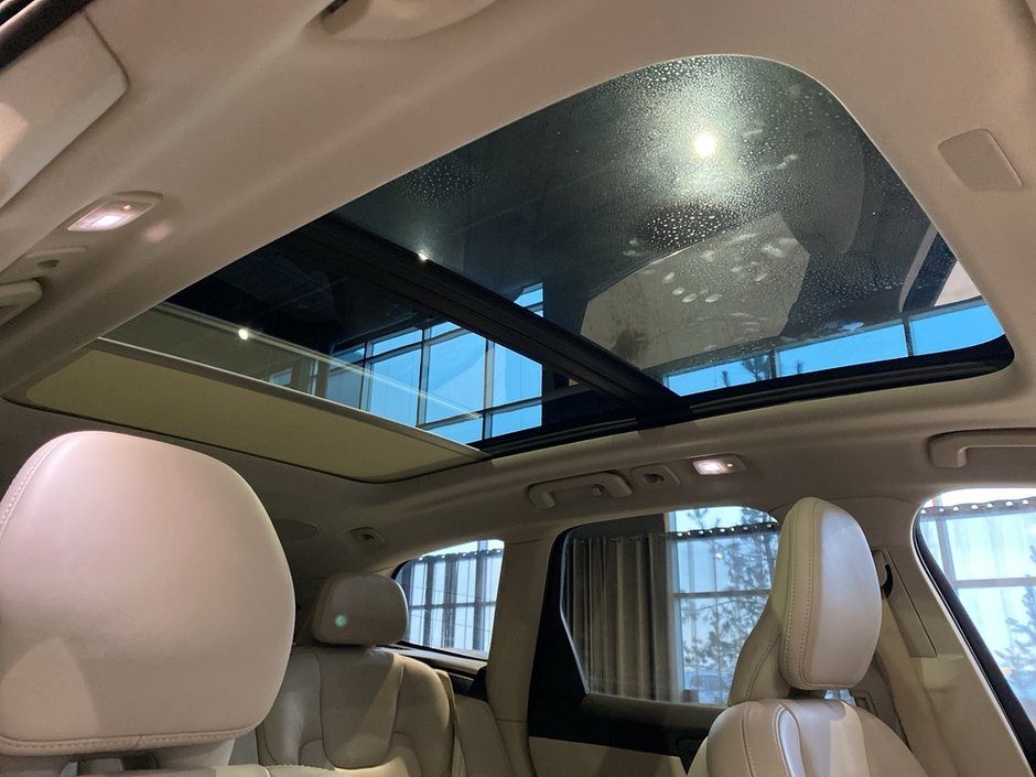 2023 Volvo XC60 B6 AWD Ultimate - Bright-24