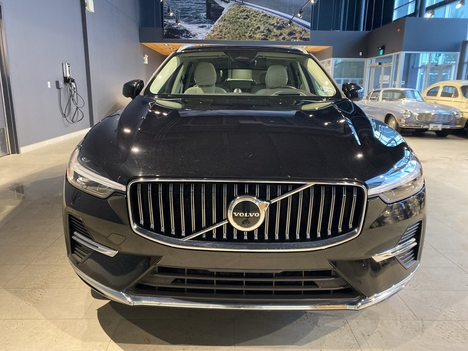 2023 Volvo XC60 B6 AWD Ultimate - Bright-7
